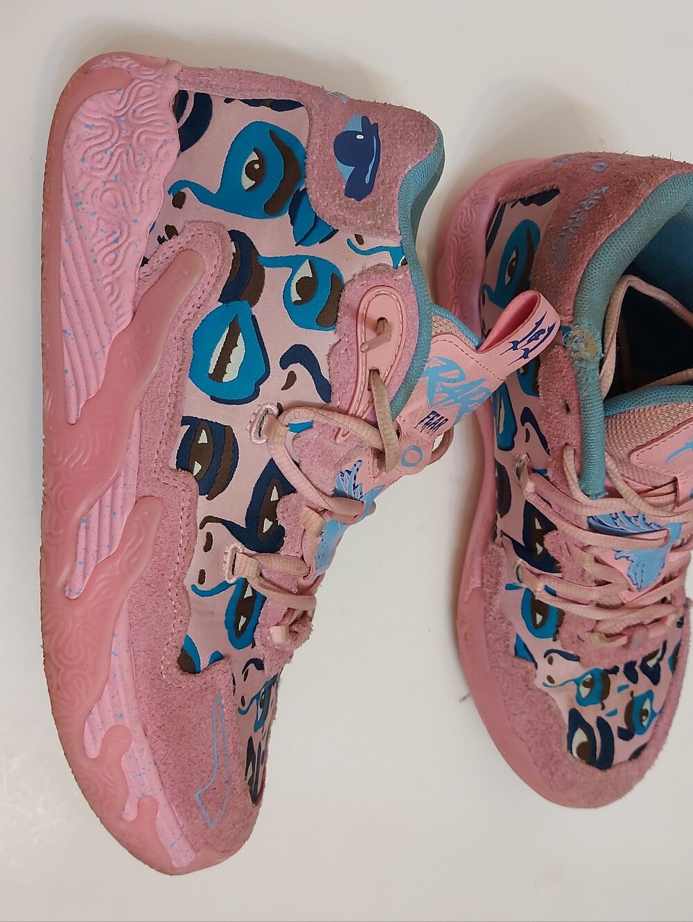 Puma Woman Pink High-Top Sneakers with Blue Face Print Size 8.5